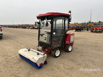 Ventrac 3400Y 4WD ユーティリティトラクター