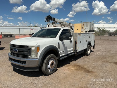 2017 Ford F-550 4x4 Camion de servicios
