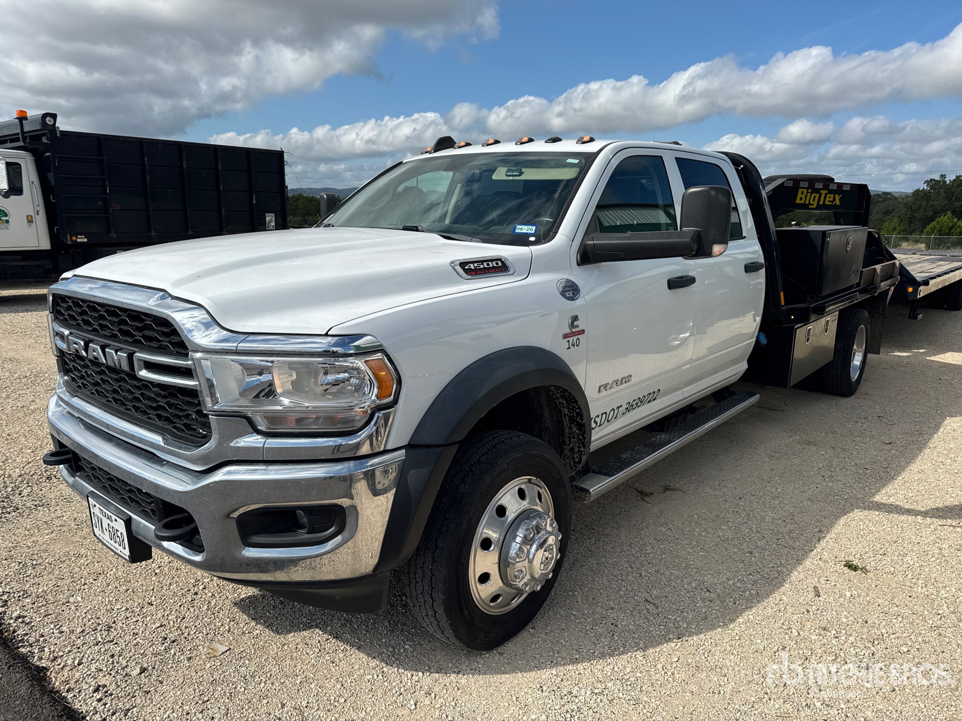 2020 Ram 4500 4x4 Crew Cab Flatbed Truck
