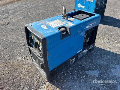 2008 Miller Bobcat 225 225 A Skid-Mounted Stick Soldadora motorizada