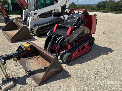 2020 Toro Dingo TX-1000 Mini Compact Track Loader