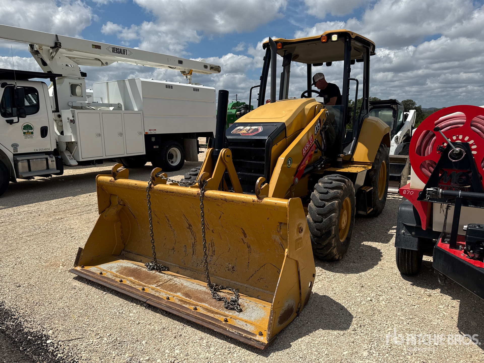 2021 Cat 415IL 4x4 Landscape Loader