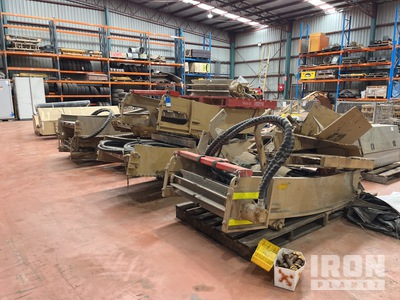 Quantity of Miscellaneous Parts Pièces diverses - Fits Tesmec 1475