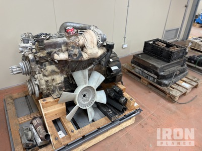 Isuzu 6 Cylinder Diesel Engine & Radiators Pièces diverses (Inoperable)