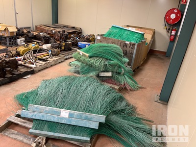 Quantity of Used & Unused Shroud Brushes Pièces diverses - Fits Tesmec 1475