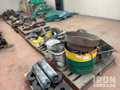 Quantity of Miscellaneous Parts Pièces diverses - Fits Vermeer 1255