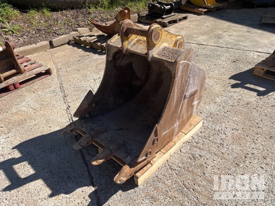 Komatsu 900 mm Q/C Digging Excavator Bucket