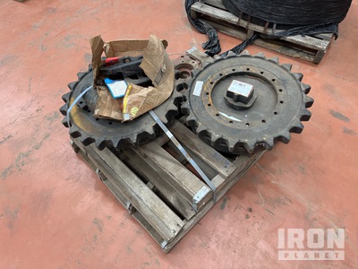 Quantity of Excavator Parts その他 - 機械部品 - Fits Case