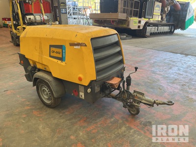 2017 Atlas Copco XAS 68 135 cfm Mobile Compressore