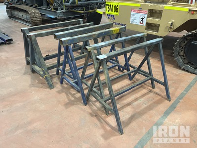 Quantity of Steel Tressels