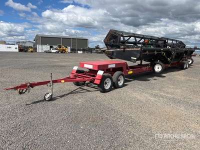 1999 MacDon 40 ft Draper Combine Header