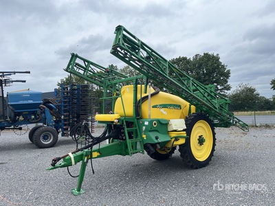 2011 John Deere 732 24 m Pulverizador de arrastre