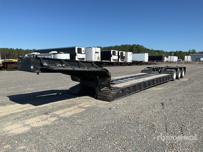 J C Trailer Tri/A Removable Gooseneck Lowboy Trailer