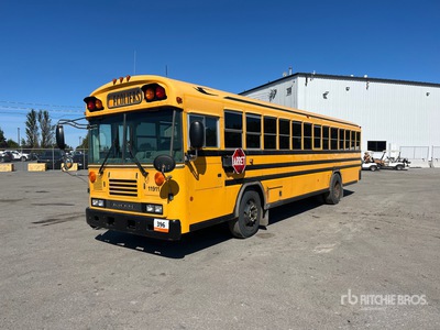 2011 BlueBird TC3000 4x2 72-Seat School を見 Bus