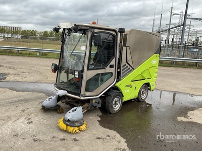 Tannant 636 Sweeper Truck