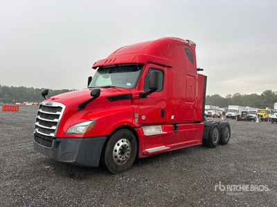 2020 Freightliner Cascadia 126 6x4 تراكتور شاحنة كابينة النوم (ثنائية المحور)