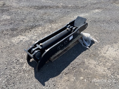 53 in Hydraulic Excavator Thumb - Fits 20 ton (Unused)
