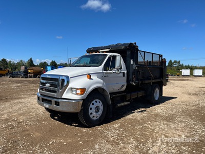 2007 Ford F-650 XLT 4x2 Camion à benne essieu simple