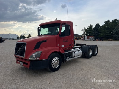 2007 Volvo VNL 6x4 T/A Day Cab Truck Tractor