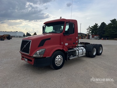 2007 Volvo VNL 6x4 T/A Day Cab Truck Tractor