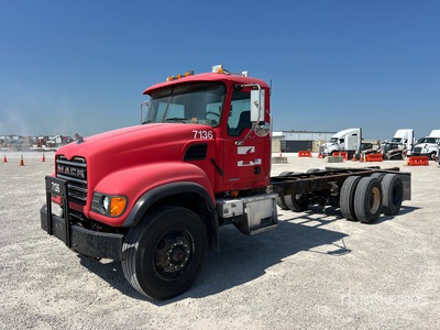 2007 Mack CV713 6x4 Cabine et châssis