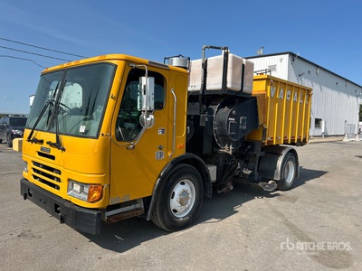 2008 Amerl Condo Vacuum Tanker Truck