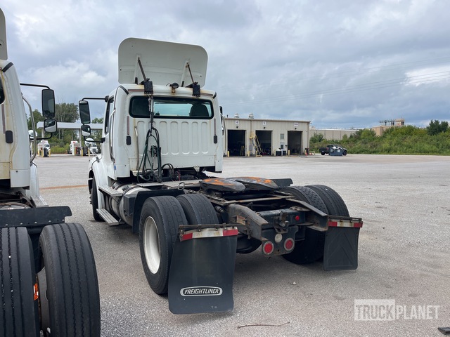 CAMIóN 2017 FREIGHTLINER