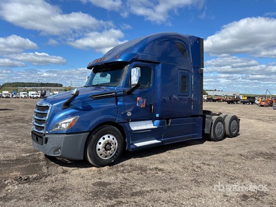 2019 Freightliner Cascadia 126 6x4 T/A Sleeper Truck Tractor