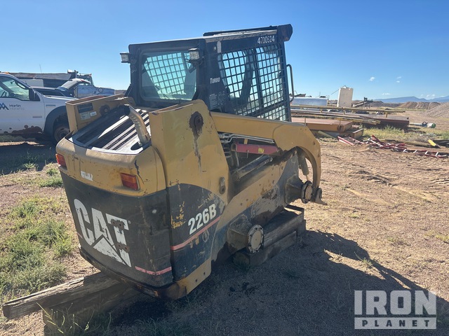 MINI CARGADOR SOBRE RUEDAS 2005 CATERPILLAR 226B3