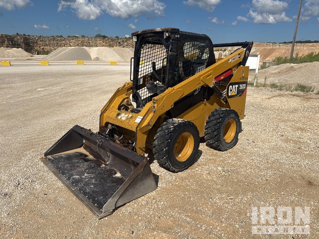 MINI CARGADOR SOBRE RUEDAS 2018 CATERPILLAR 262D
