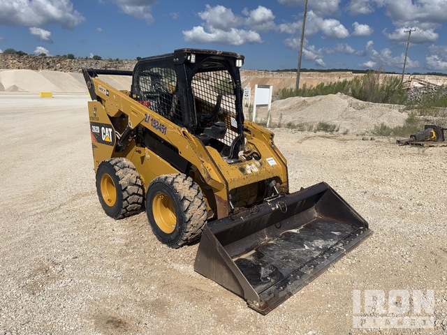 MINI CARGADOR SOBRE RUEDAS 2018 CATERPILLAR 262D