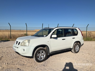 2008 Nissan X-Trail 4WD  سيارة رياضية متعددة الاستخدامات