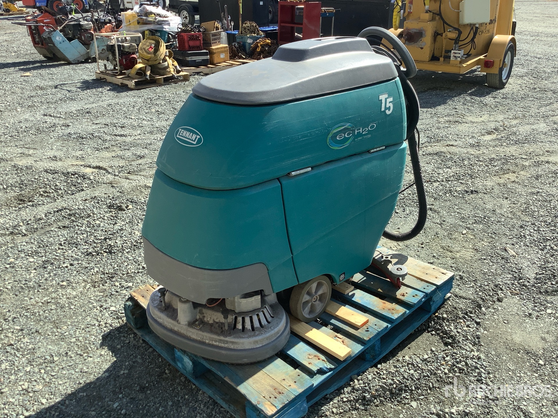 Tennant T5 Floor Sweeper