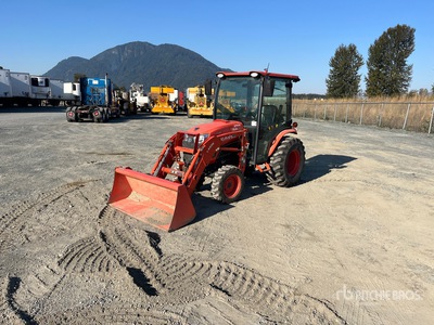 2021 Kubota LX3310HSD 4WD Utility Tractor