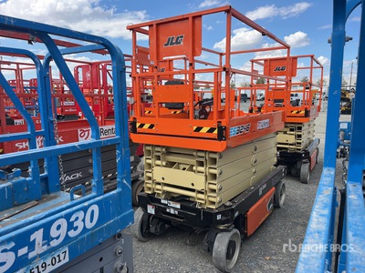 2022 JLG ES3246 Electric Scissor Lift