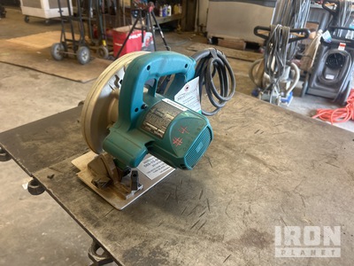 Makita 5007F Circular Saw