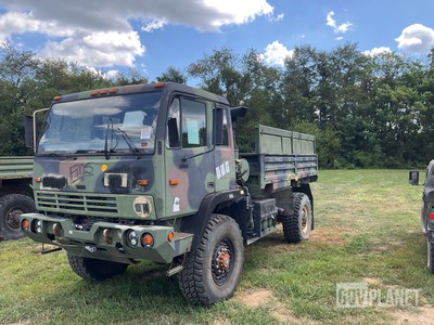 2003 Stewart & Stevenson M1078A1 LMTV 4x4 Cargo Truck