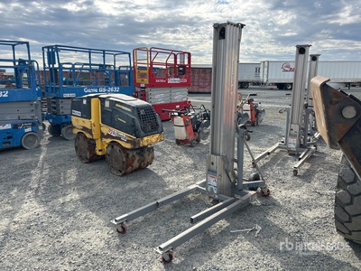 2020 Genie SLC24 Material Hoist