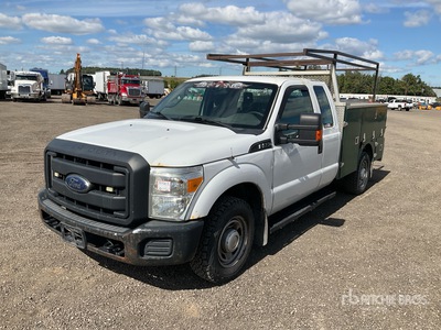 2013 Ford F-250 4x2 Extended Cab Utility Truck