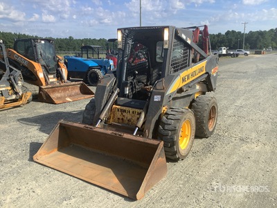 2008 New Holland L185 Ładowarka o sterowaniu burtowym