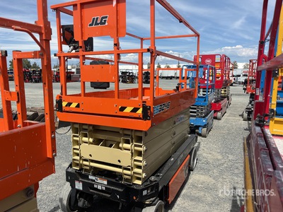 2022 JLG ES3246 Electric Scissor Lift
