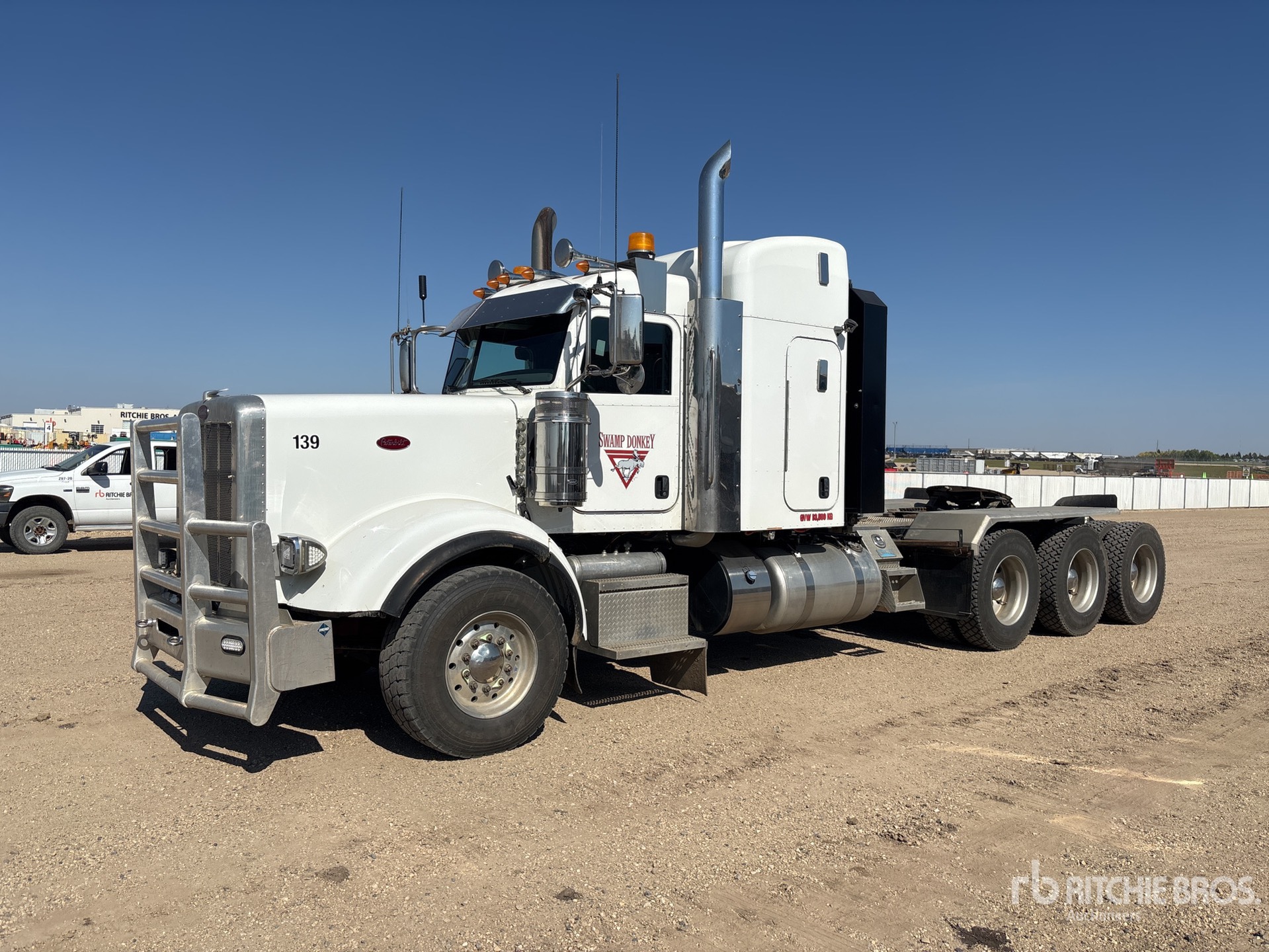 2020 Peterbilt 367 Sleeper Truck Tractor