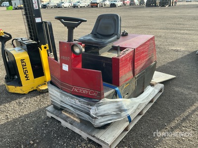 Factory Cat Ride-On Floor Scrubber