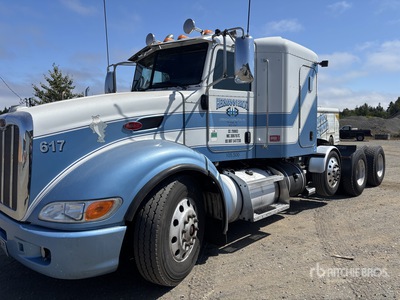2016 Peterbilt 386 8x4 Sleeper Truck Tractor