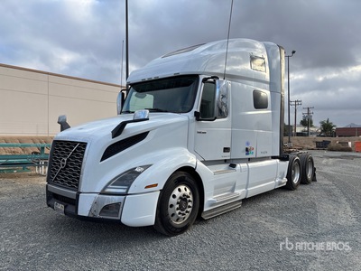 2020 Volvo VNL760 6x4 T/A Sleeper Truck Tractor