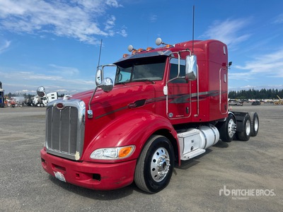 2013 Peterbilt 386 8x4 4-Achs Sattelzugmaschine mit Schlafkabine