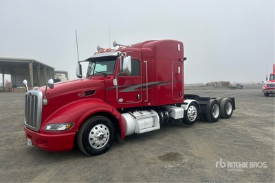 2014 Peterbilt 386 8x4 Tri/A Sleeper Truck Tractor