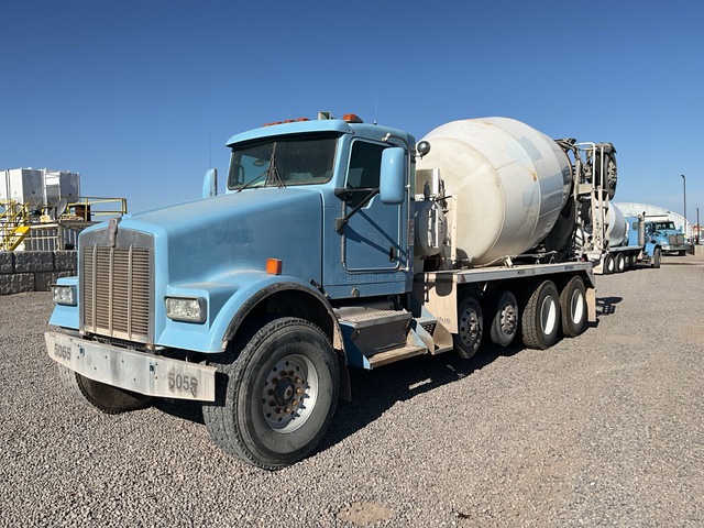 2006 Kenworth W900 12x4 Mixer Truck 2006 Kenworth W900 12x4 Mixer Truck