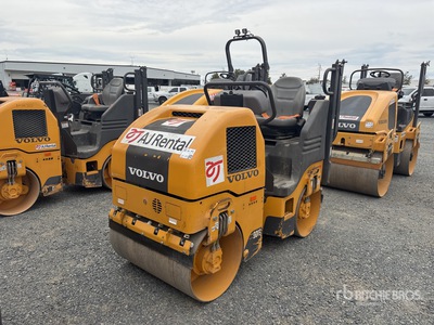 2022 Volvo DD15 Compacteur  double bille