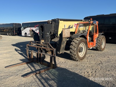 2015 JLG 1055 Telehandler